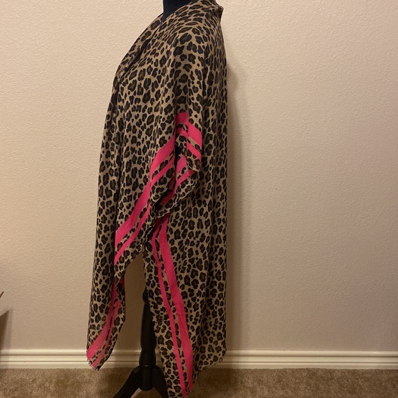 Leopard Print Pink Highlights Long Cover-up - Picture 2 of 11